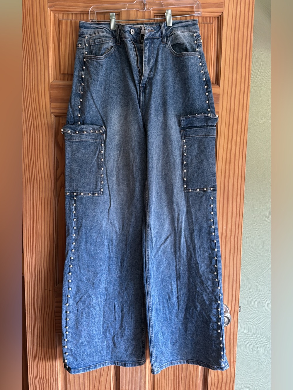 Women’s Wide Leg Pearl-Trim Cargo Jeans - Blue